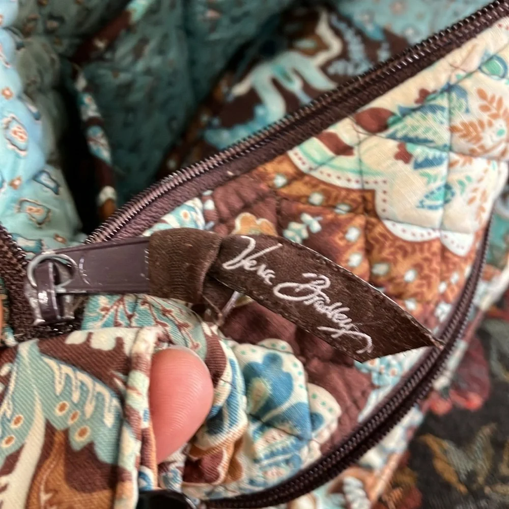 Vera Bradley fabric paisley floral purse - Picture 11 of 15